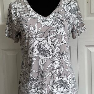 Ann Taylor Factory White and Gray Fitted Short Sleeve Tee